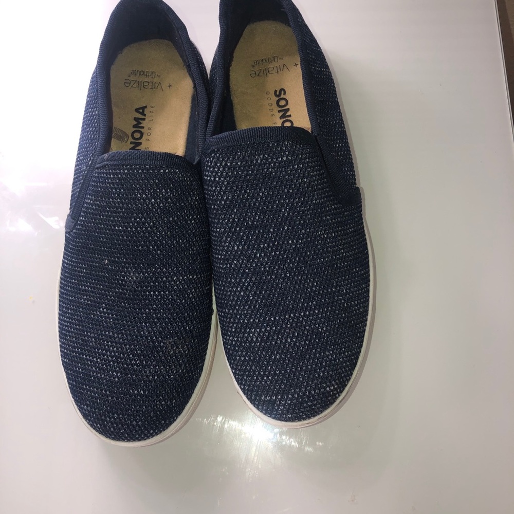 Flat loafers